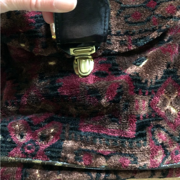 Vintage Spanish Carpet Bag - Picture 7 of 11
